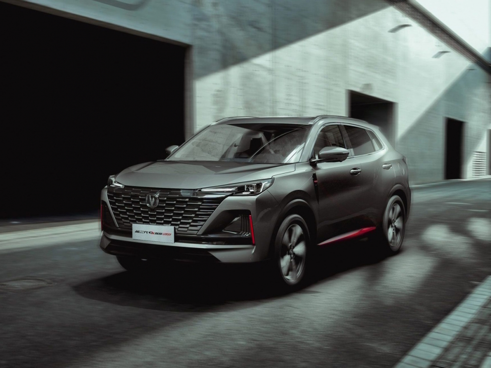 ���� Changan UNI-S / CS55 Plus