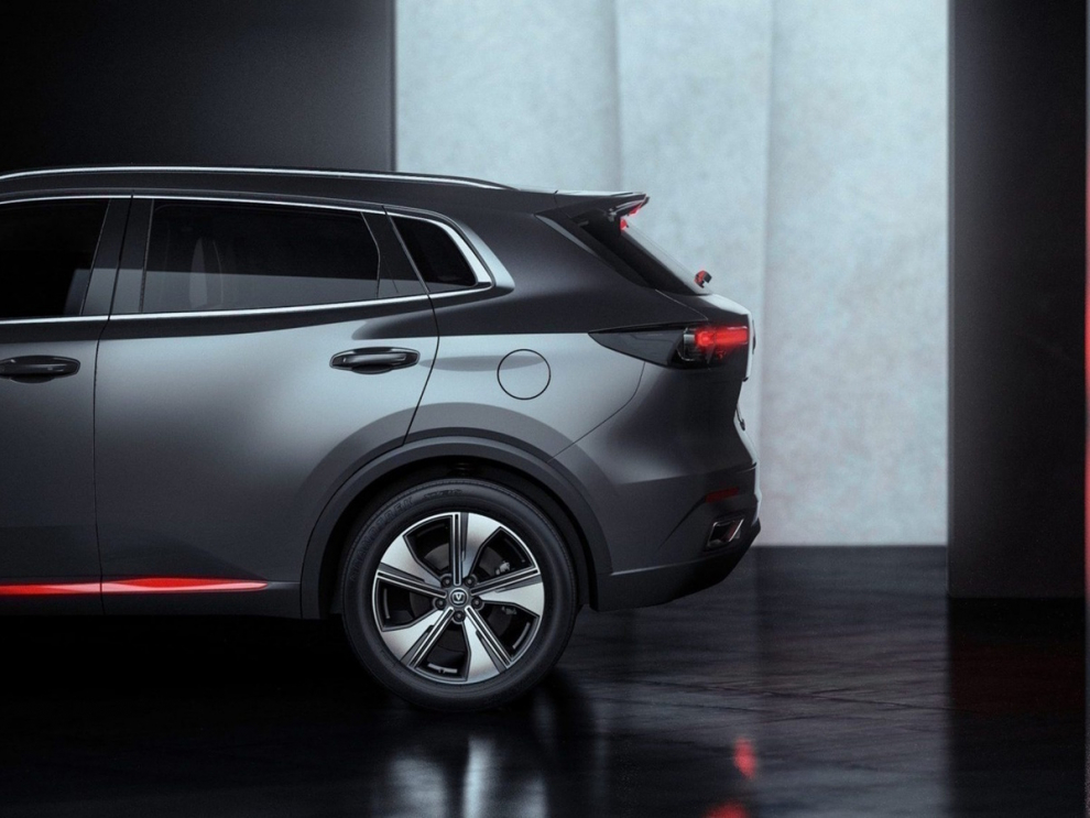 ���� Changan UNI-S / CS55 Plus