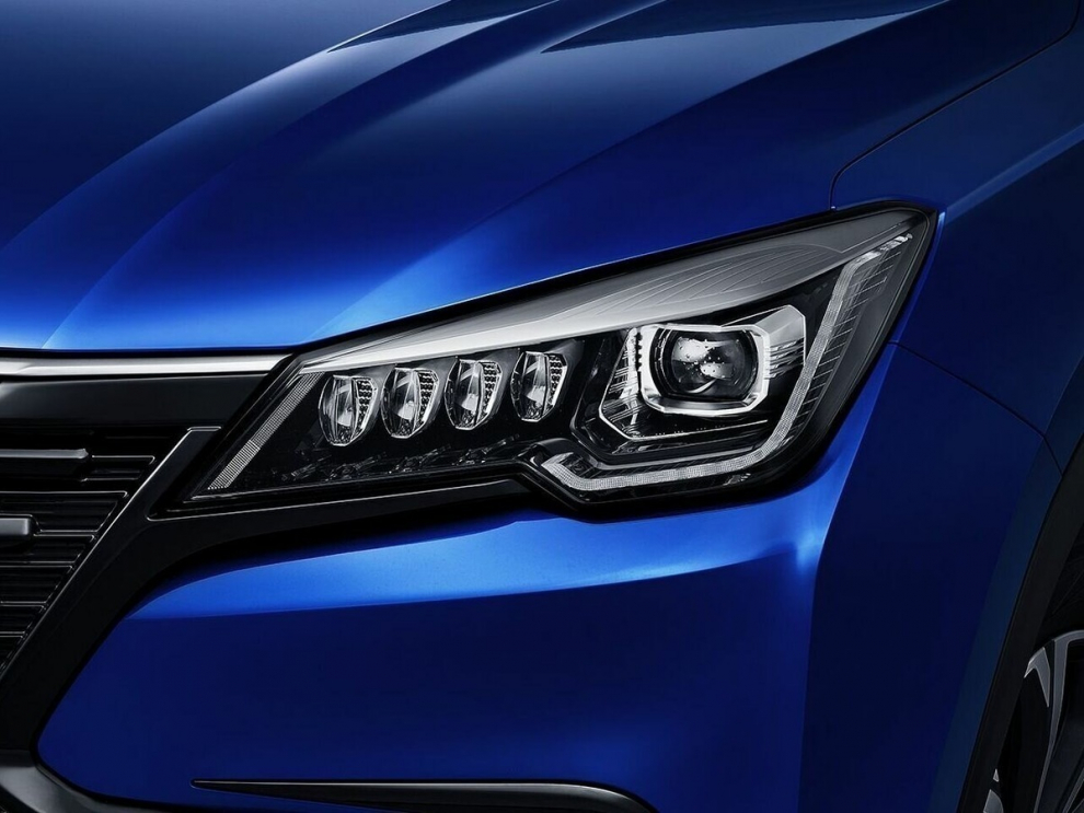 ���� Changan CS85 Coupe