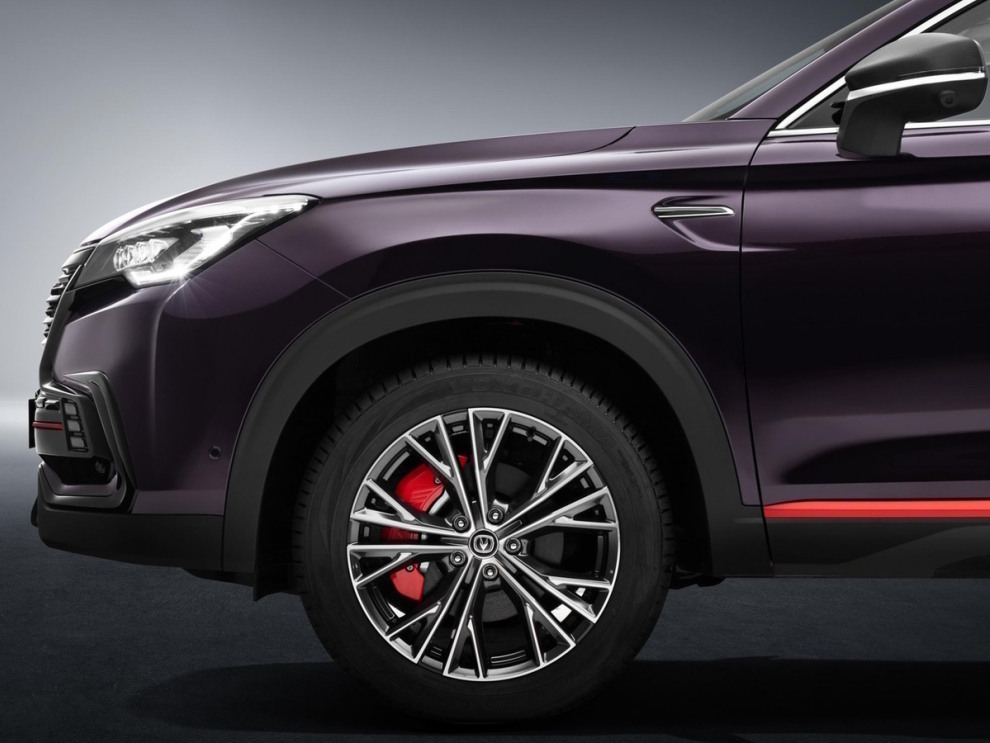 ���� Changan CS85 Coupe