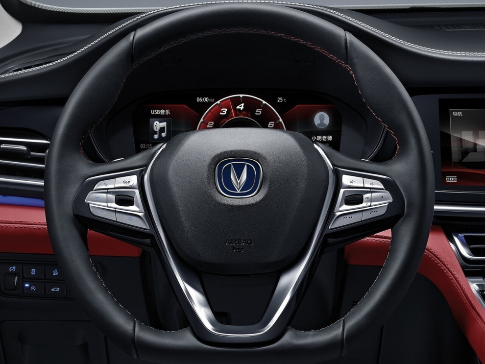 ���� Changan CS85 Coupe