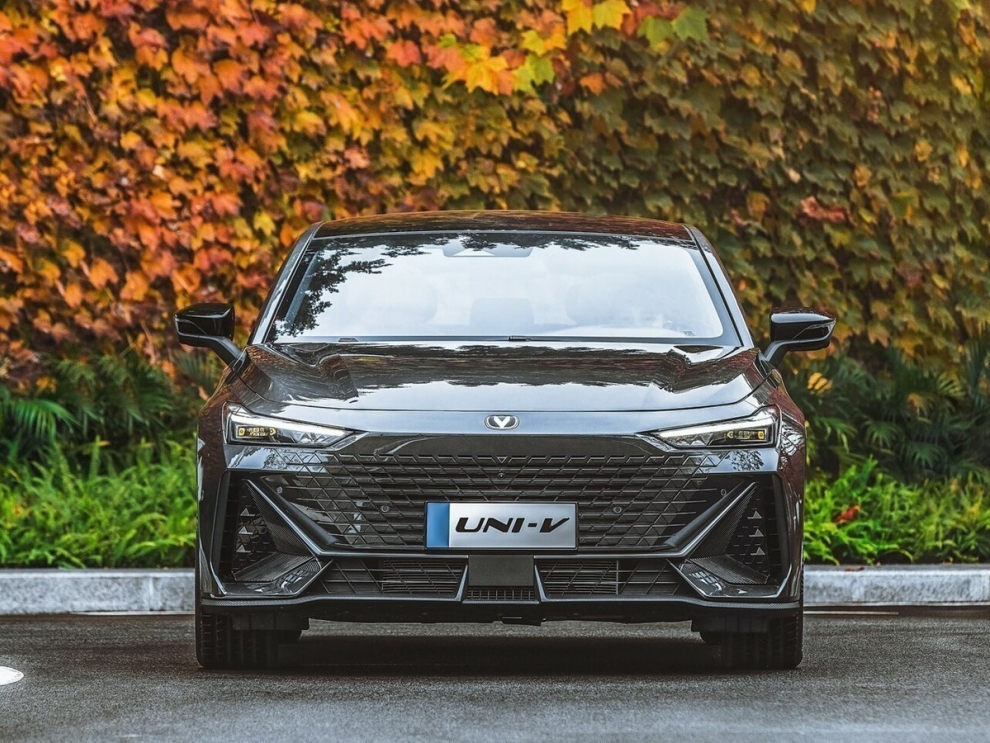 ���� Changan UNI-V
