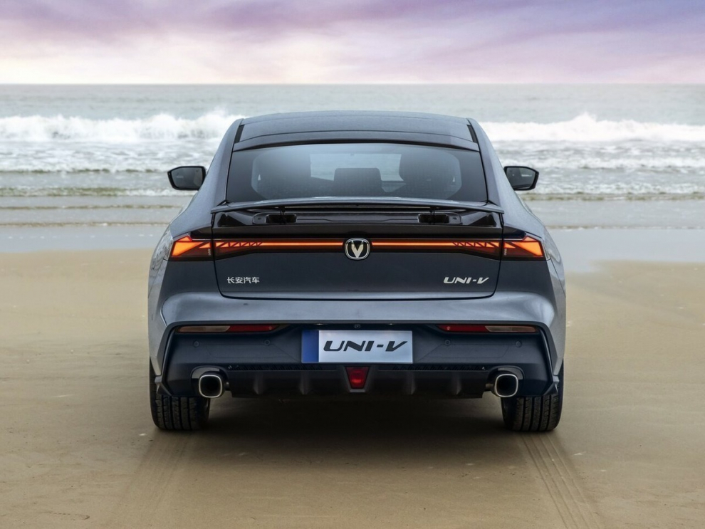 ���� Changan UNI-V