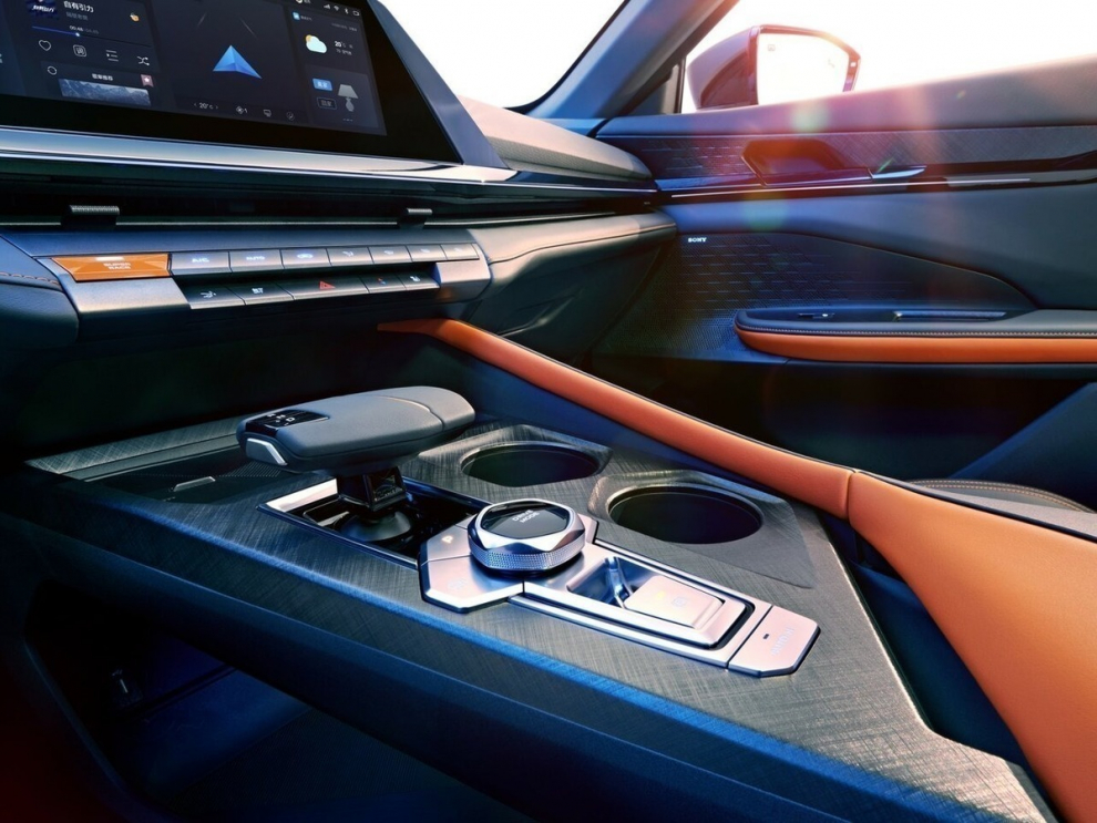 ���� Changan UNI-V