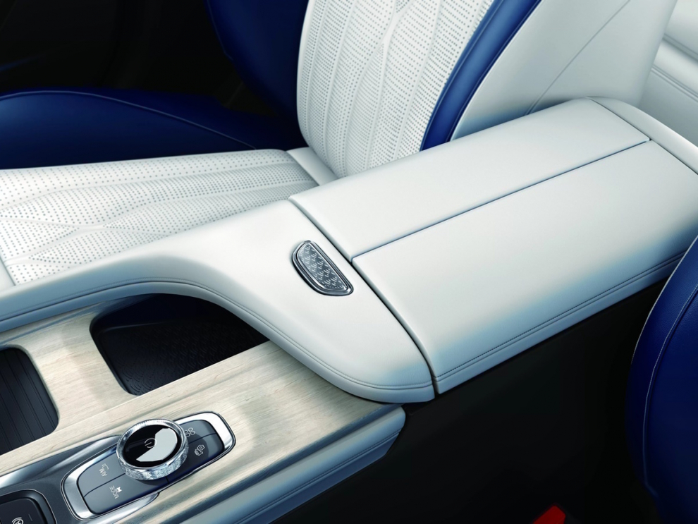 ���� Chery Arrizo 8