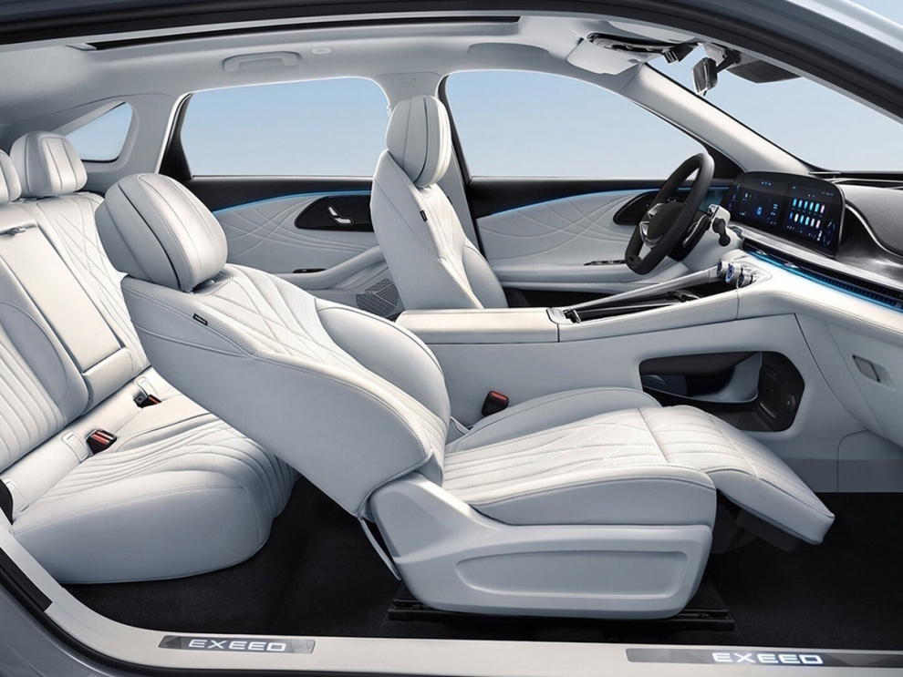 ���� EXEED RX