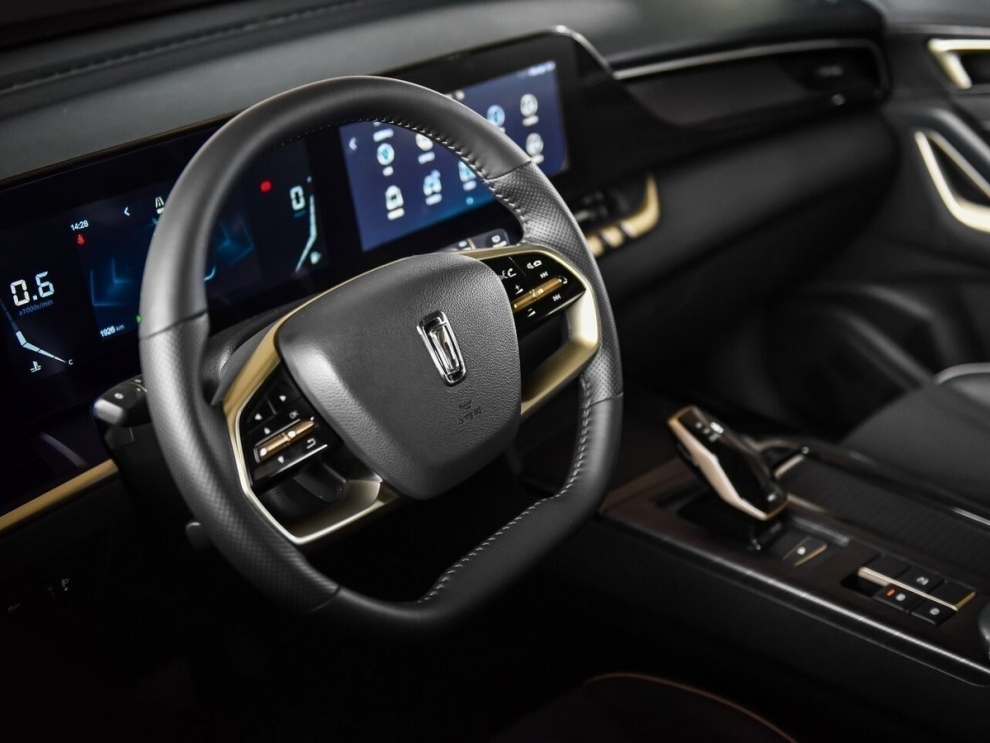 ���� FAW Bestune T55