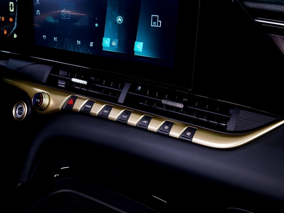 ���� FAW Bestune T55