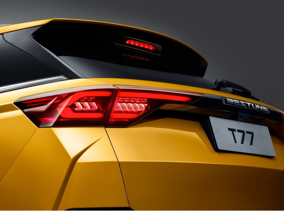 ���� FAW Bestune T77