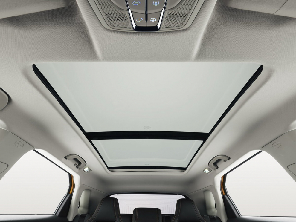 ���� FAW Bestune T77