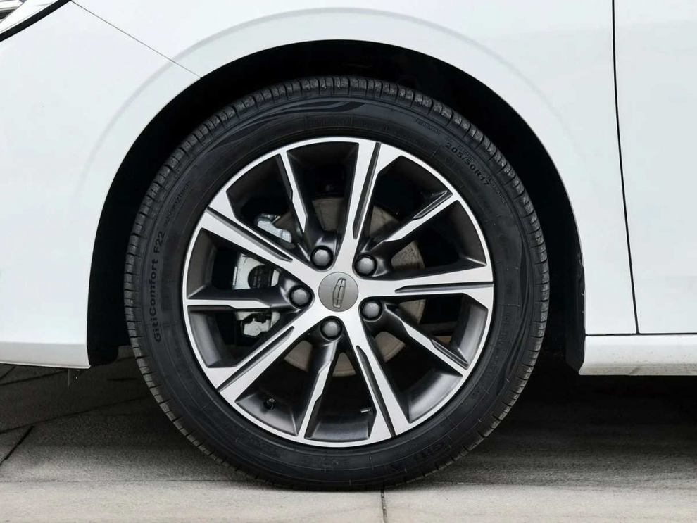 ���� Geely Emgrand New