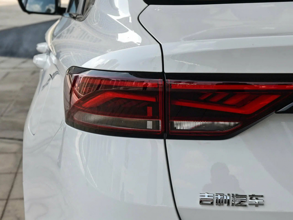 ���� Geely Emgrand New