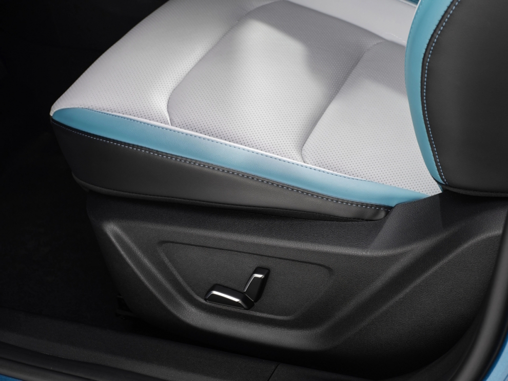 ���� Geely Emgrand New