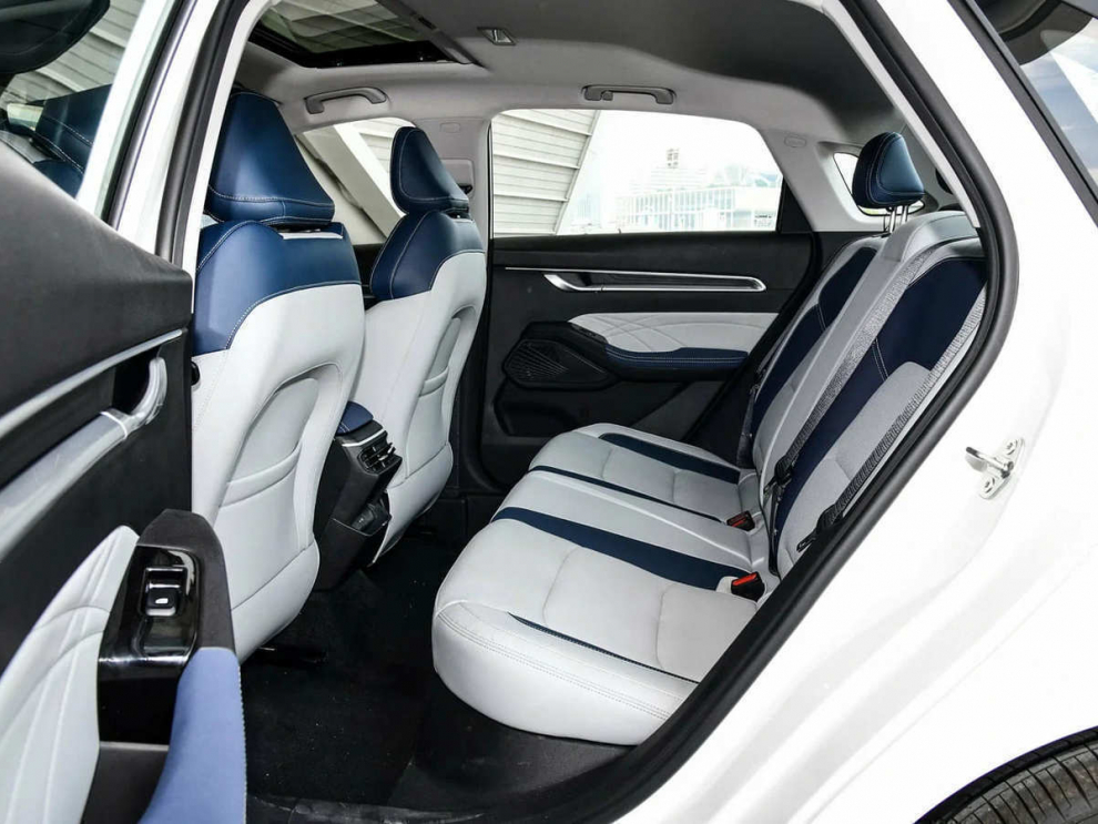 ���� Geely Emgrand New