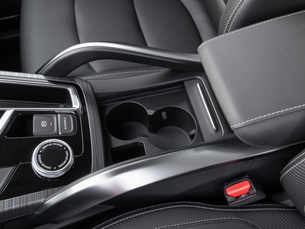 ���� Geely Atlas PRO