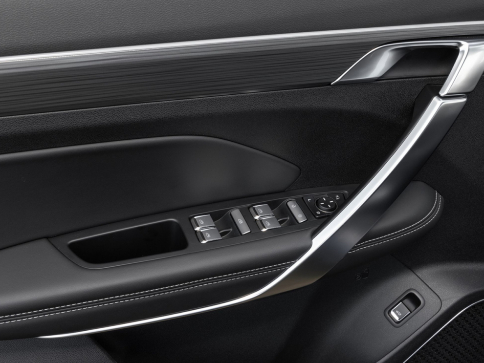 ���� Geely Atlas PRO