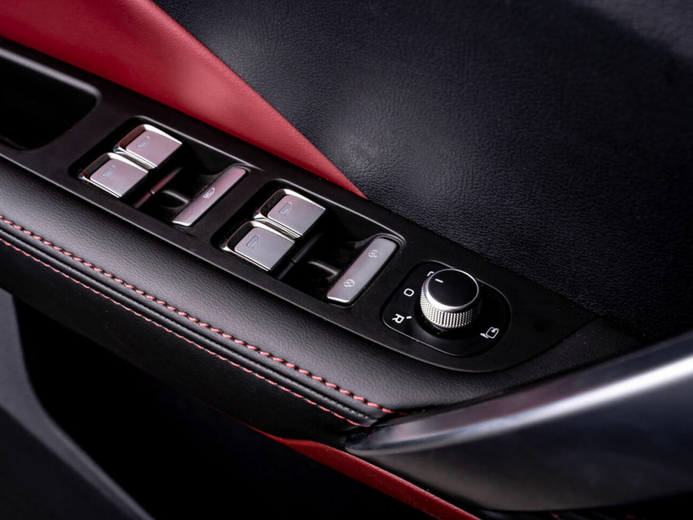 ���� Geely Coolray 