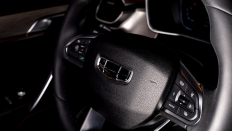   Geely Coolray  Luxury