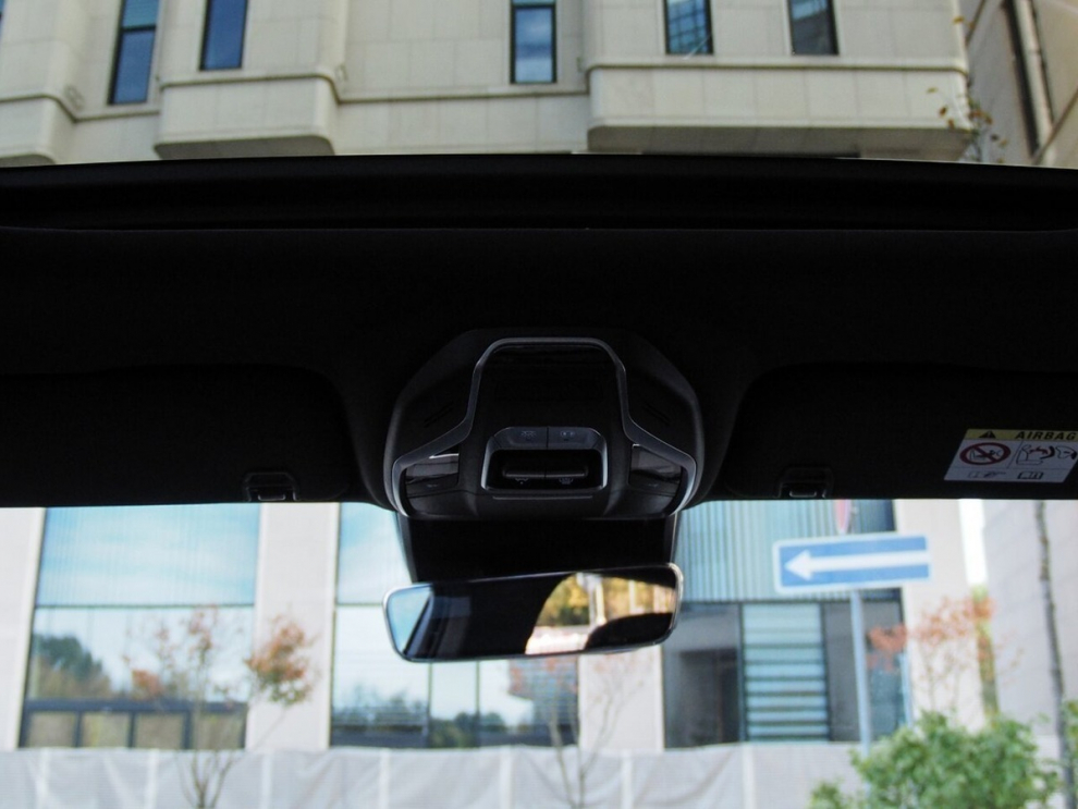 ���� Geely Tugella New