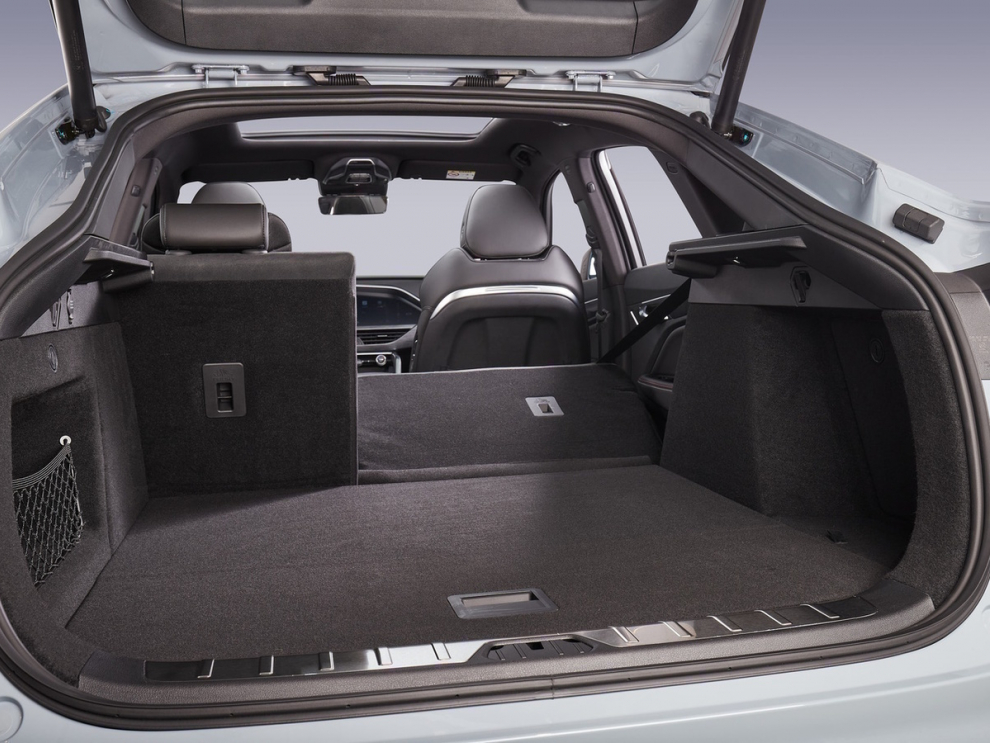 ���� Geely Tugella New