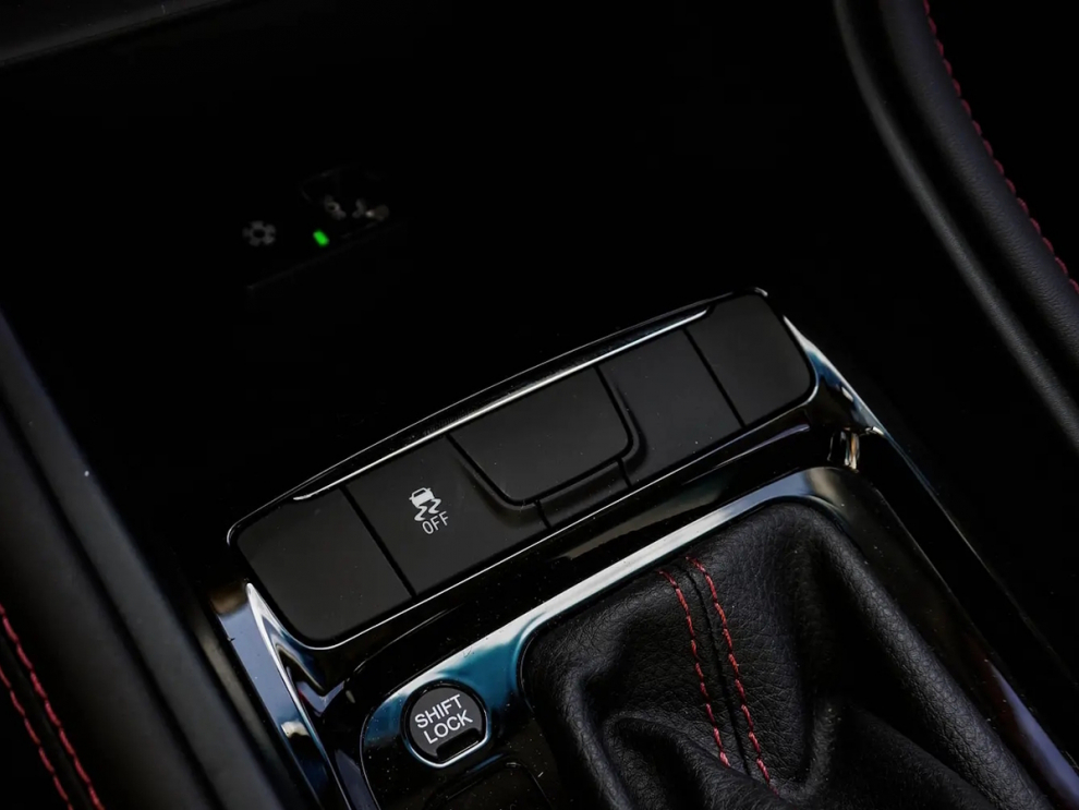 ���� JAC JS3