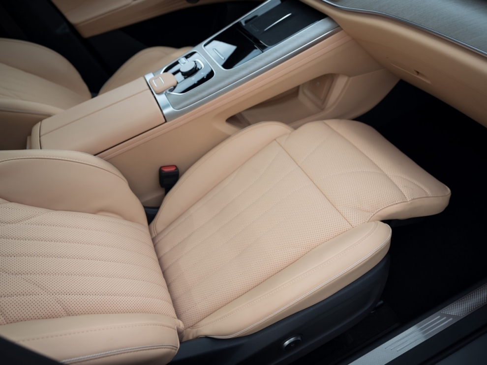 ���� JAECOO J8