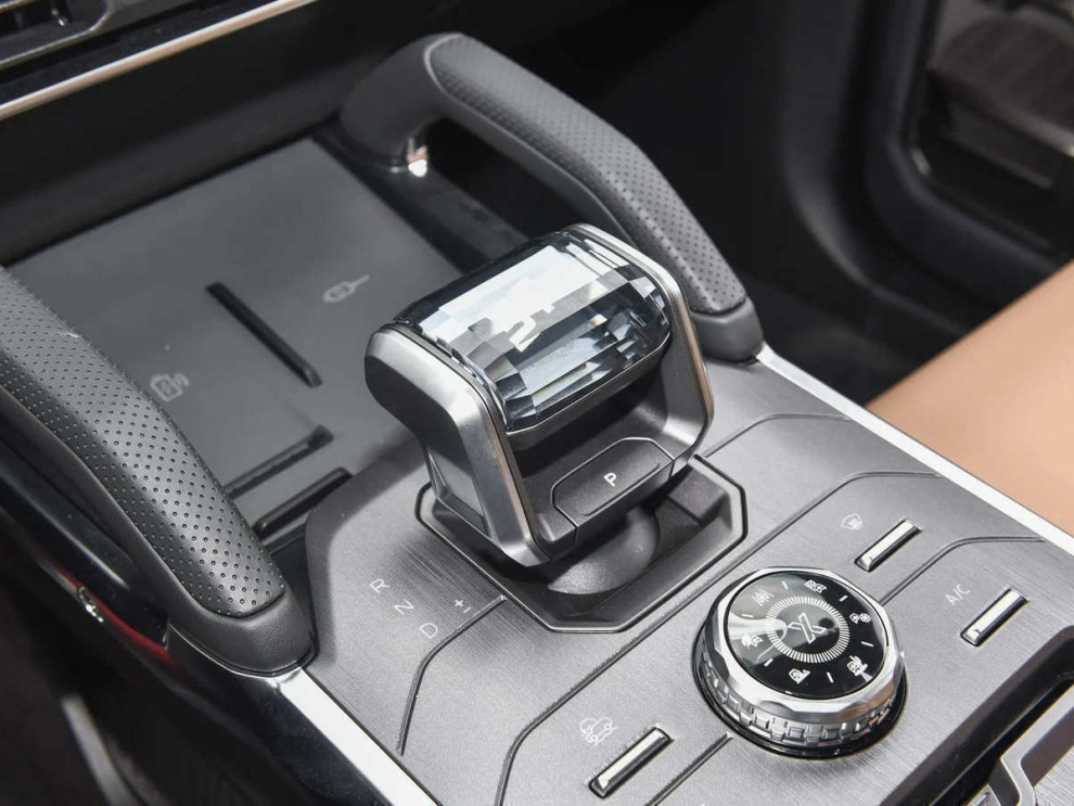 ���� Jetour T2