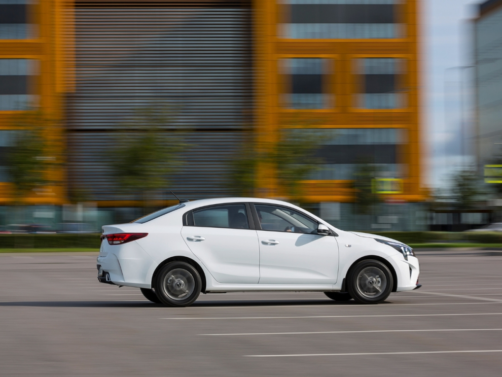  Kia Rio 