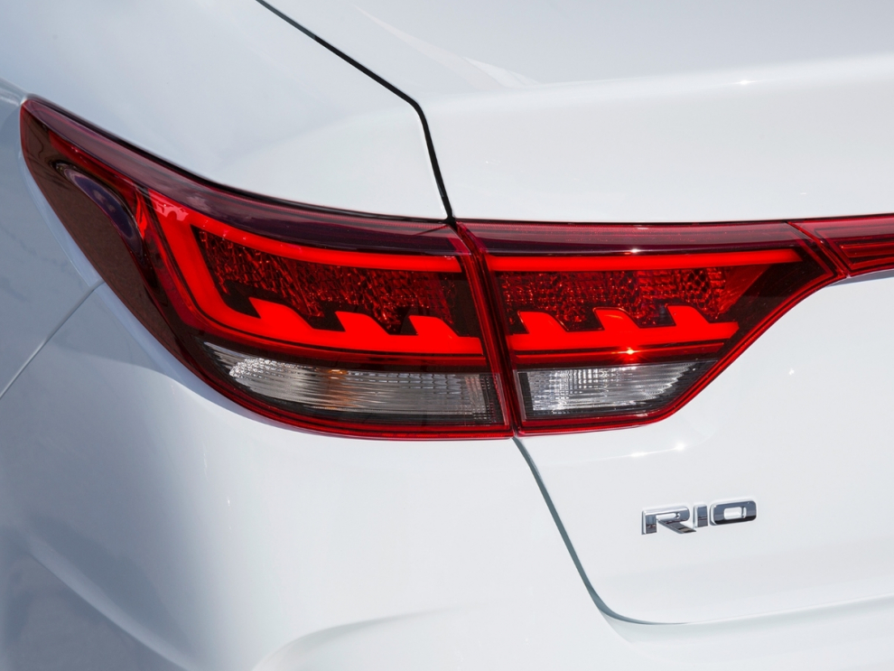  Kia Rio 