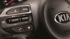   Kia Rio X / 