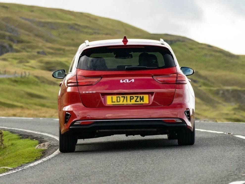 ���� Kia Ceed SW