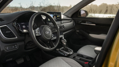   Kia Seltos / 