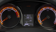   Lada Granta Cross /  / 1.6 . / 106 ..