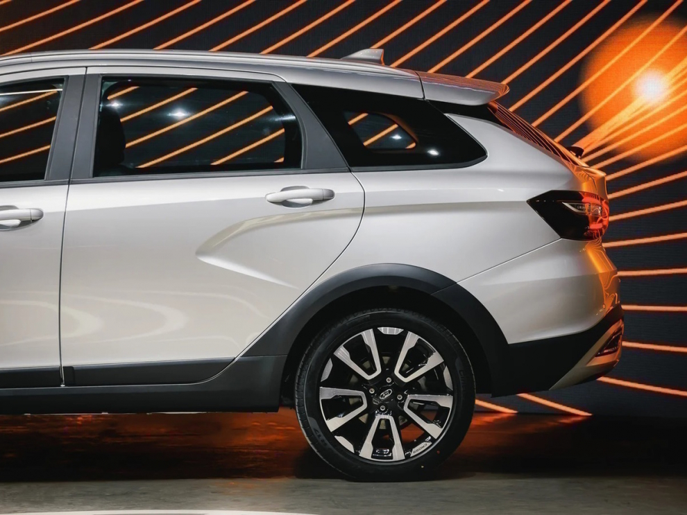 ���� Lada Vesta SW Cross New