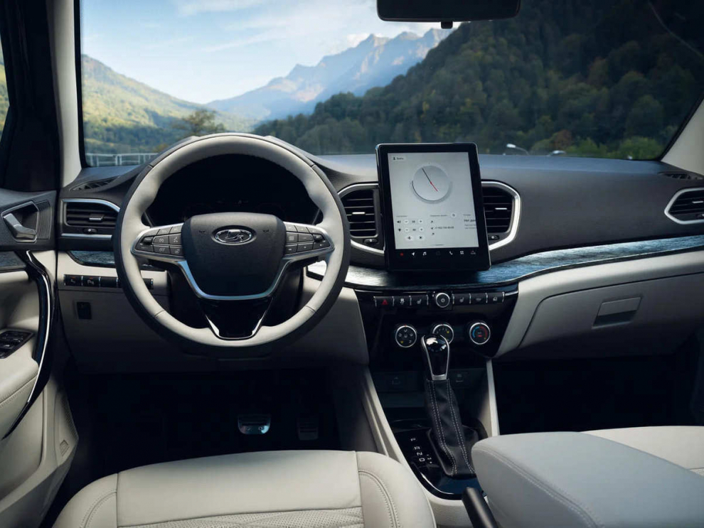 ���� Lada Aura