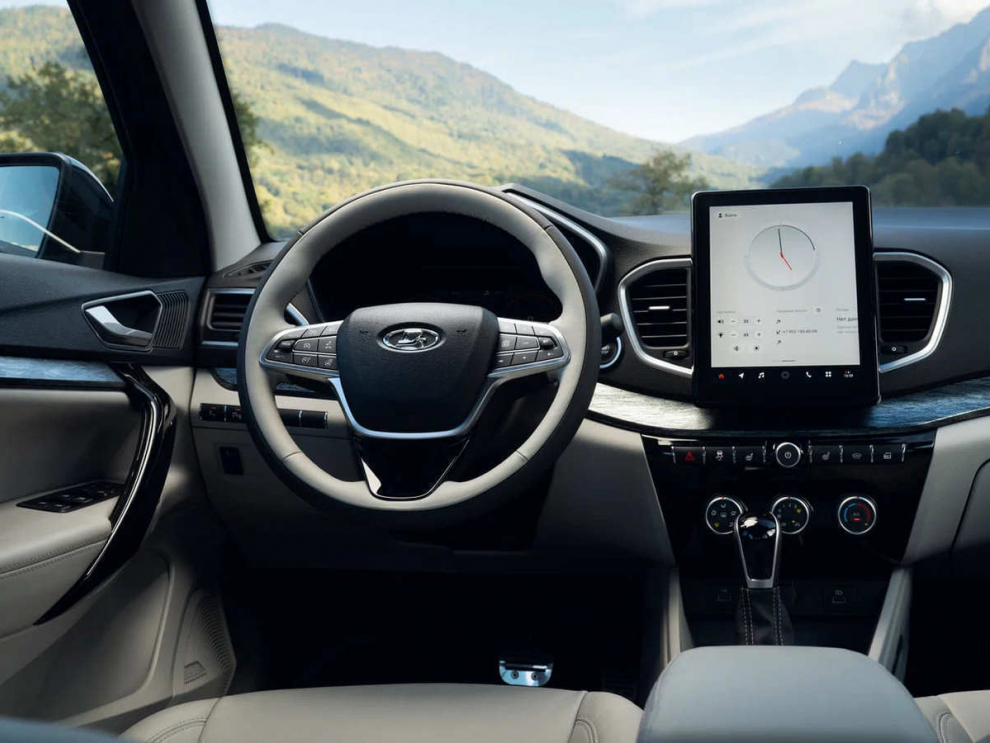 ���� Lada Aura