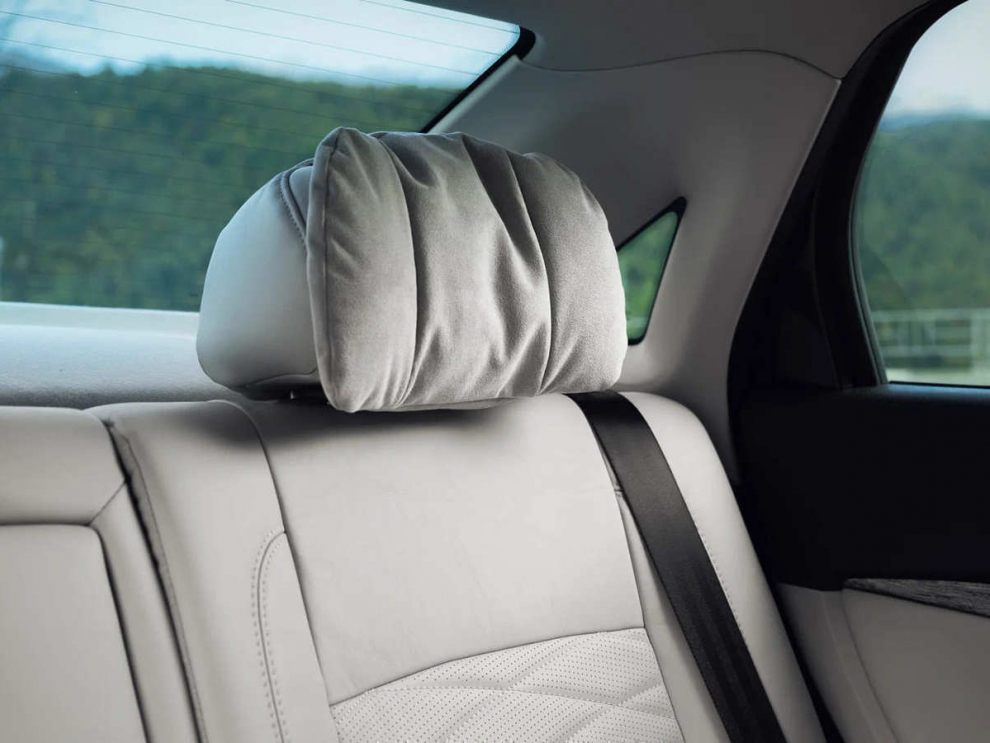 ���� Lada Aura