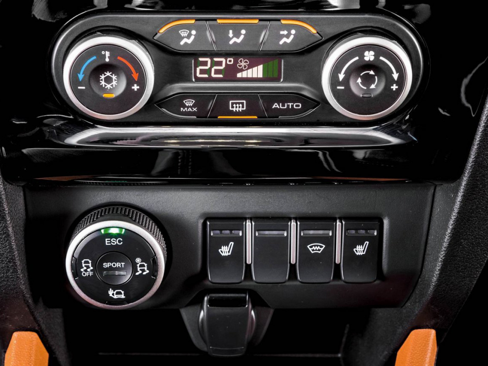 ���� Lada Xray Cross