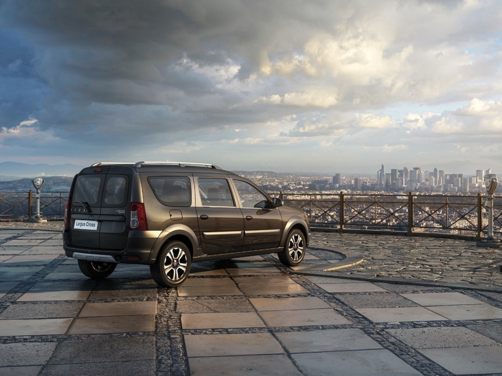 ���� Lada ����� Largus Cross