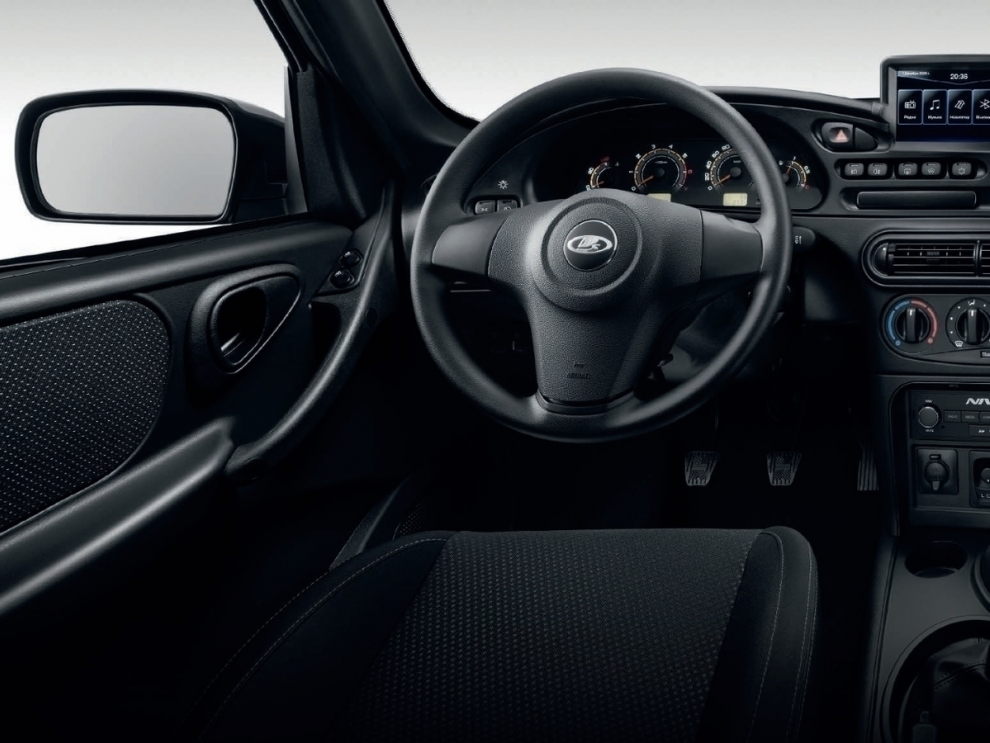 ���� Lada Niva Travel