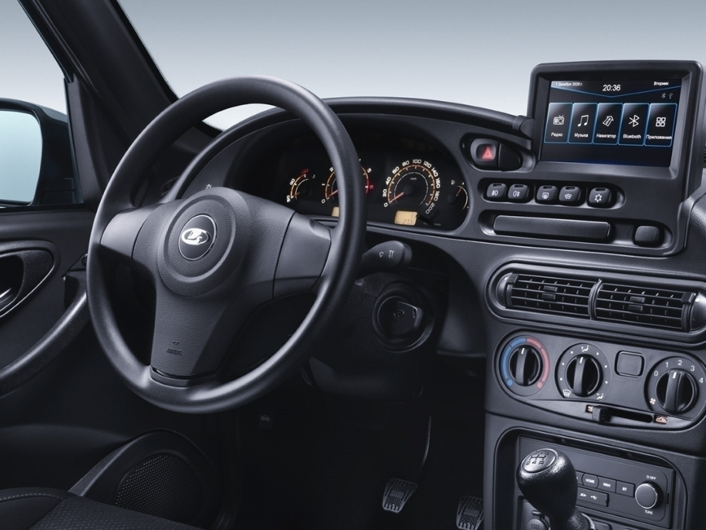 ���� Lada Niva Travel