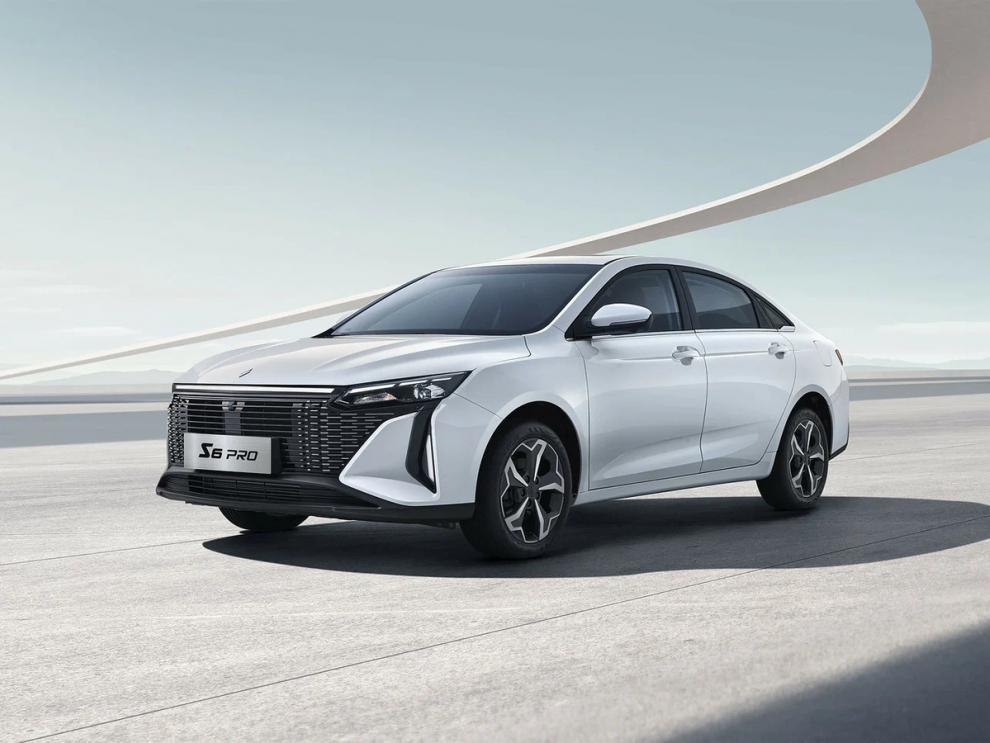 ���� LIVAN S6PRO