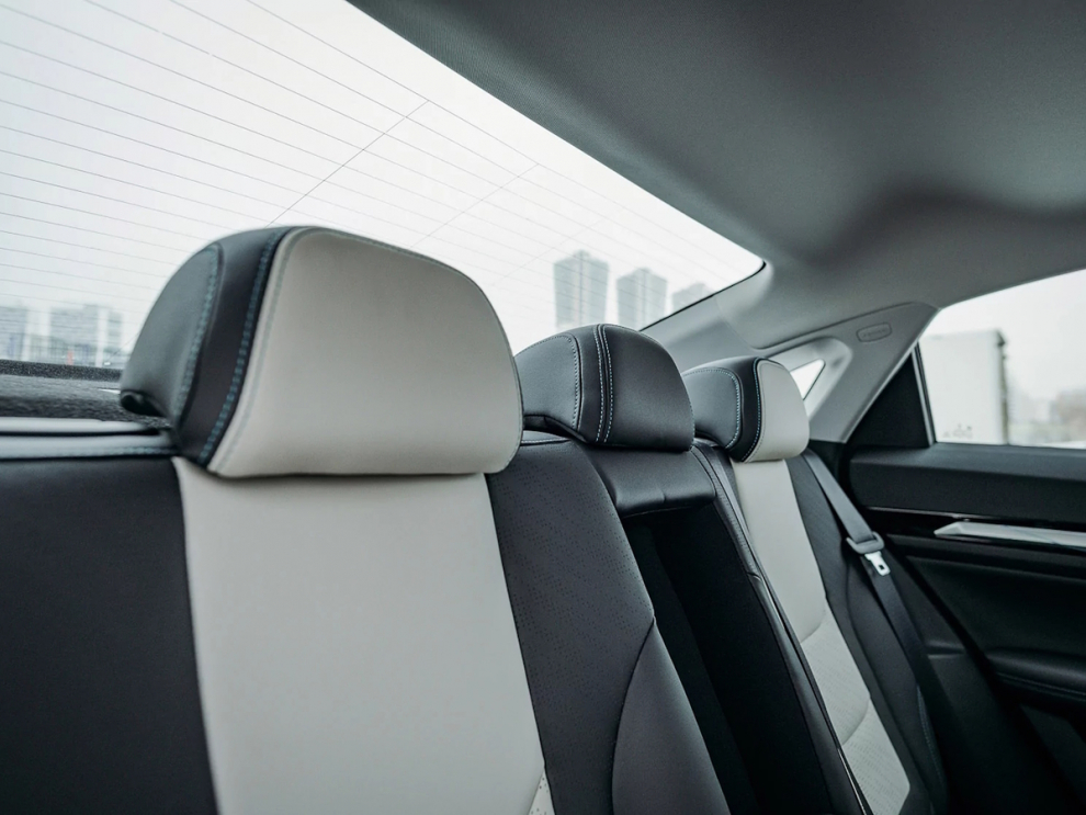 ���� LIVAN S6PRO