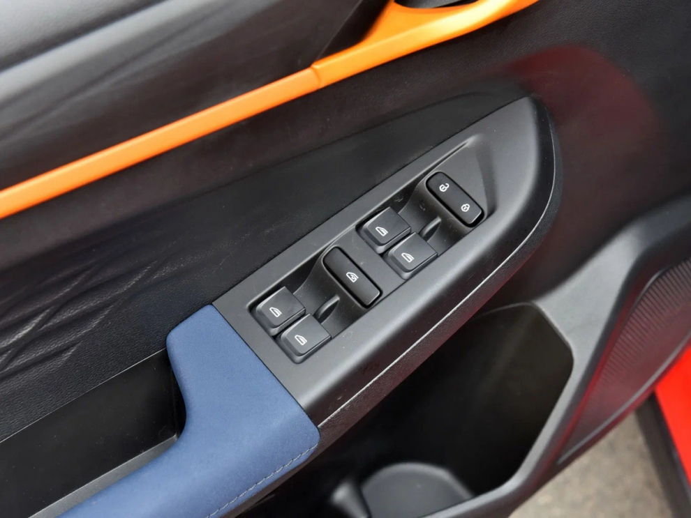 ���� LIVAN X3PRO