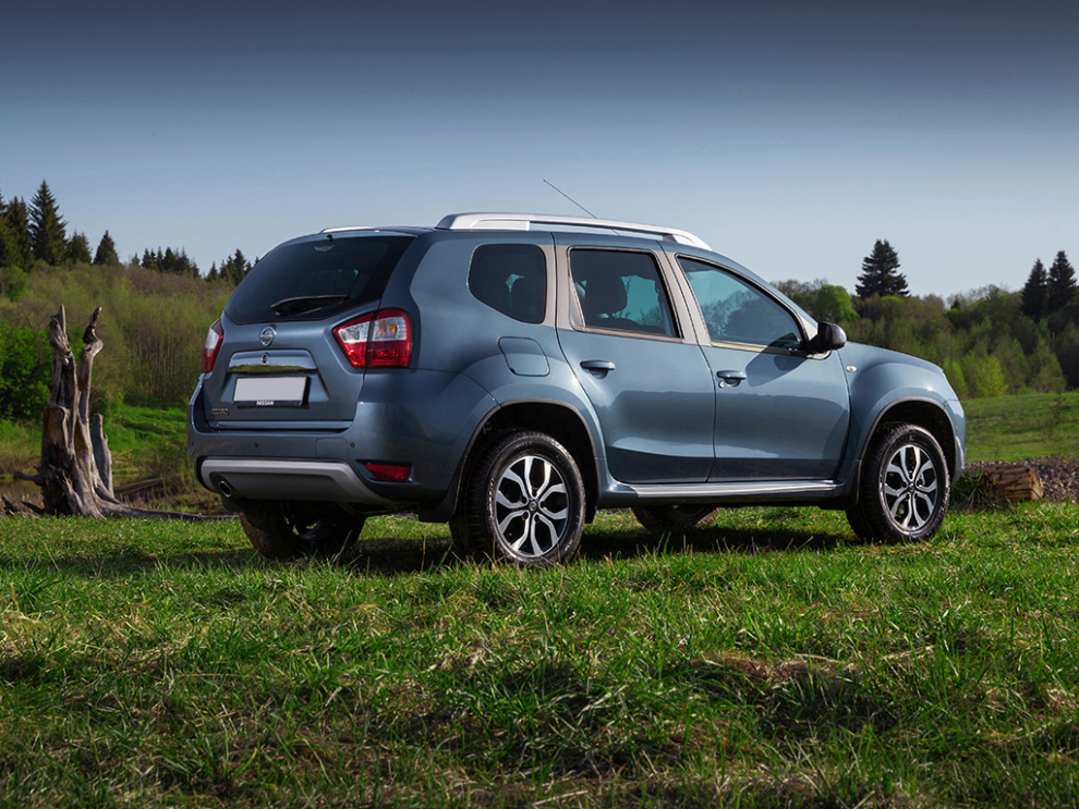 ���� Nissan Terrano