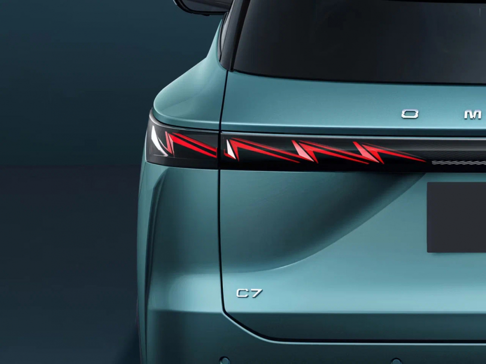 ���� OMODA C7