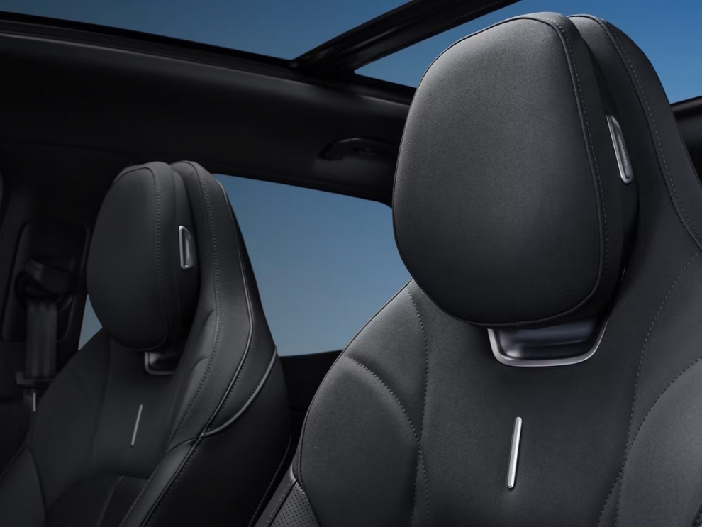 ���� OMODA C7