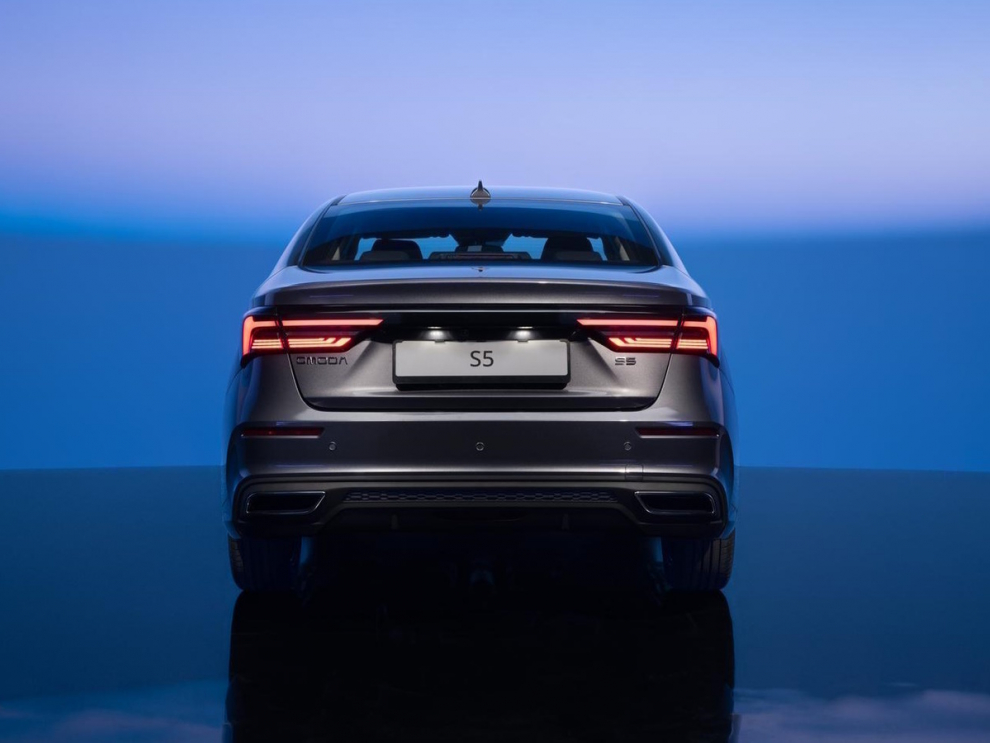 ���� OMODA S5