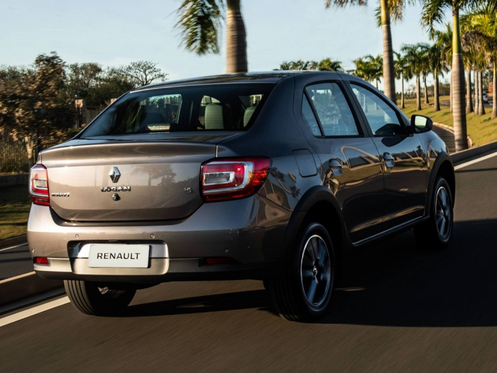  Renault Logan