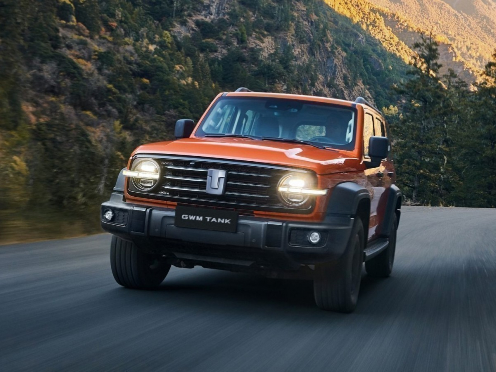 ���� TANK 300